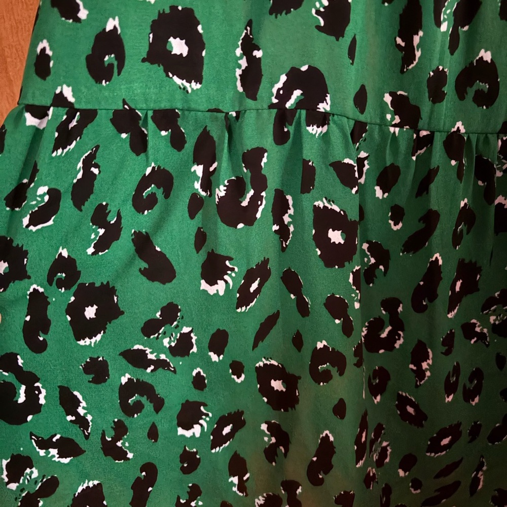 Green Leopard Print Ruffle Dress - Picture 6 of 13